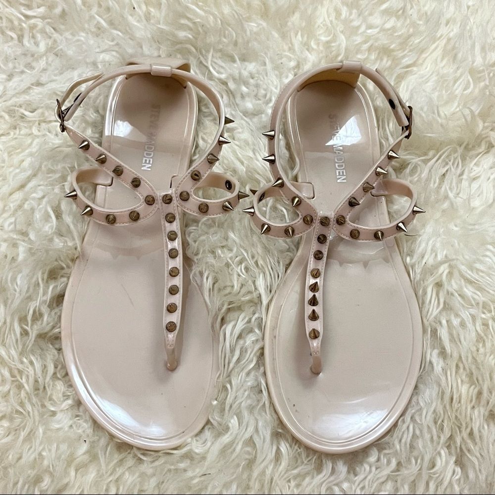 Steve Madden Nude Spiked Jelly Style Sandals 39/8.5